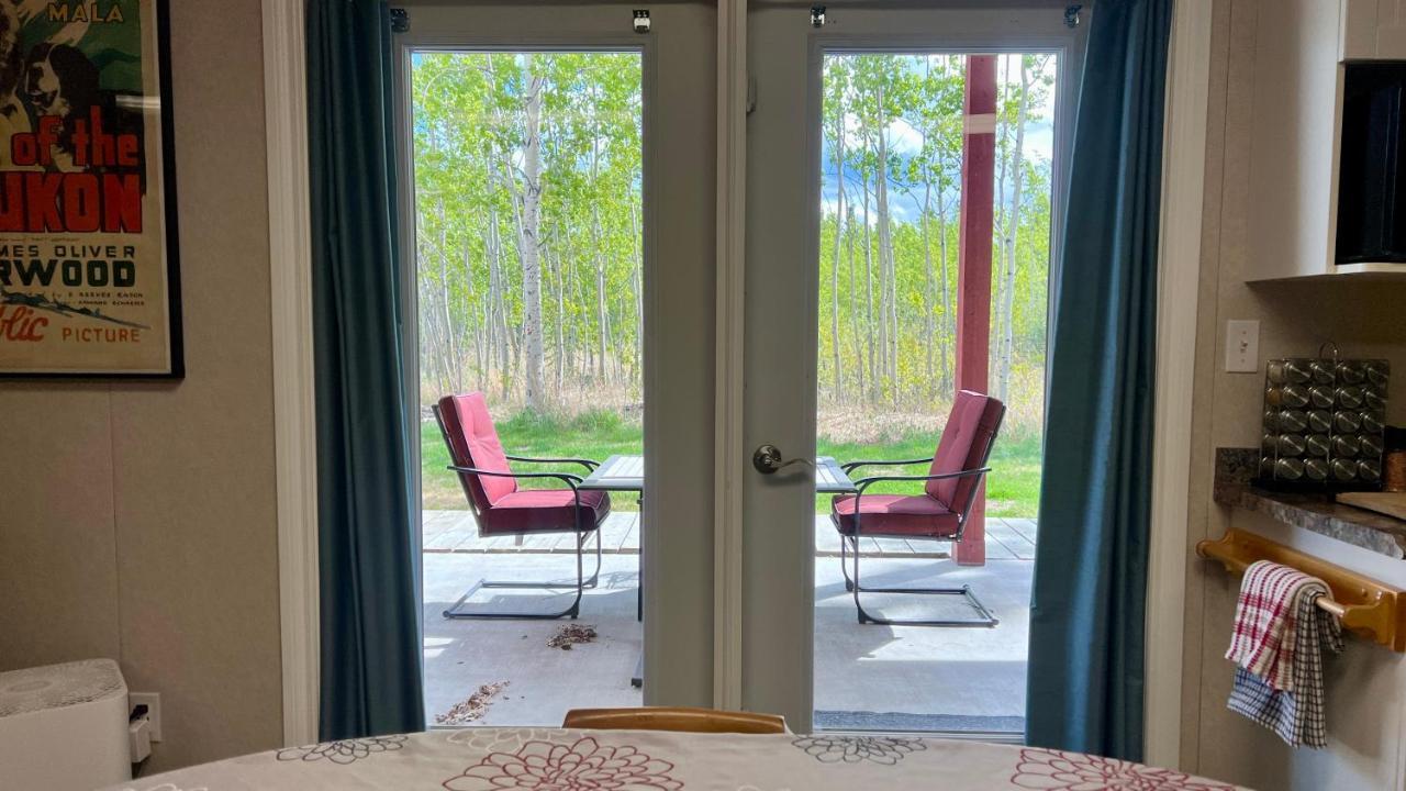 The Big Red Barn Apartamento Whitehorse Exterior foto